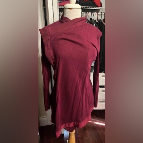 Ricki’s wrap sweater, size M - Picture 2 of 2